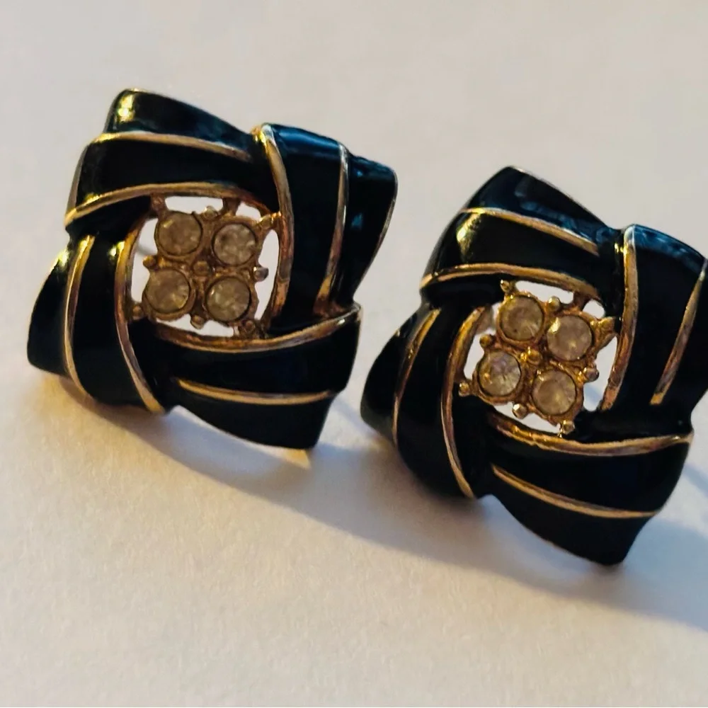 Estate sale Vintage enamel cream and black crystal earrings
